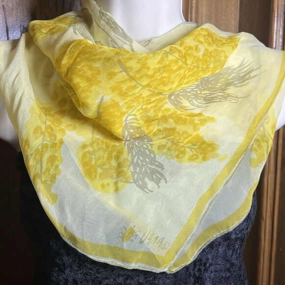 Vintage Vera Neumann Scarf Silk Chiffon Sheer Floral Yellow Ladybug 30X26" Rare! - Picture 2 of 11